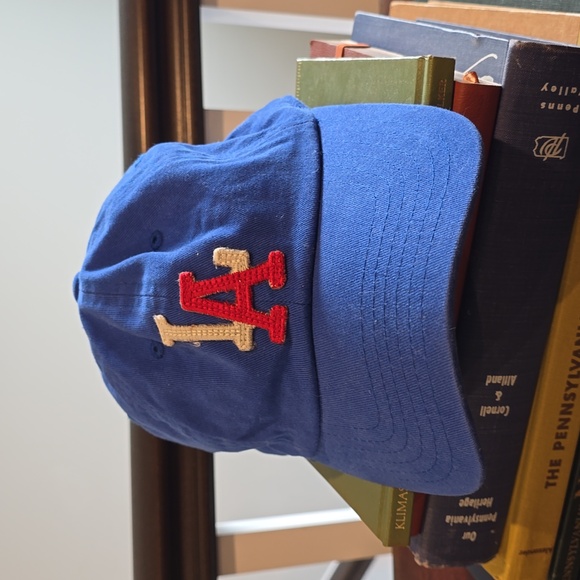 LA Dodgers Hat - Picture 1 of 5